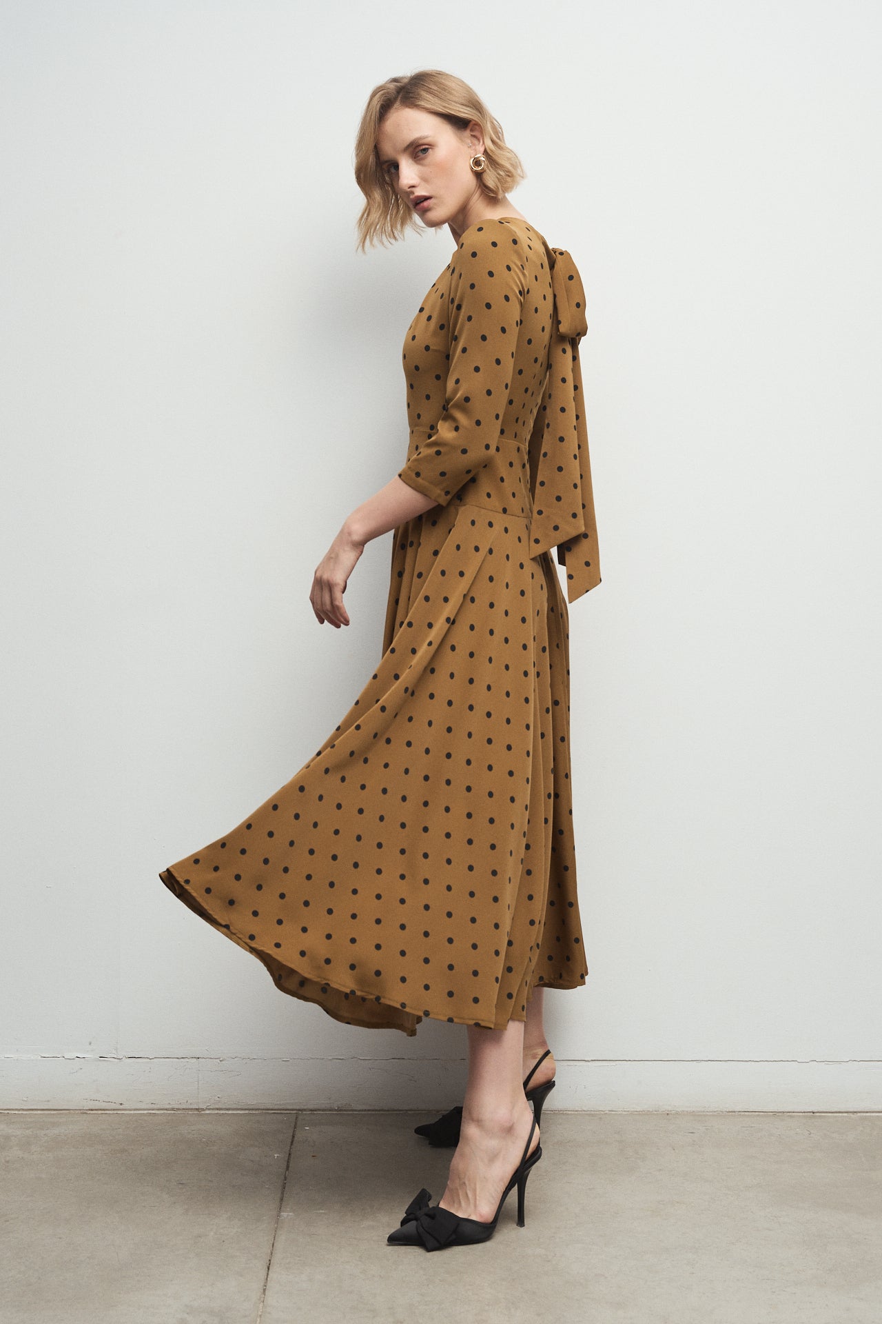 Dana Coffee dress · Madame · 