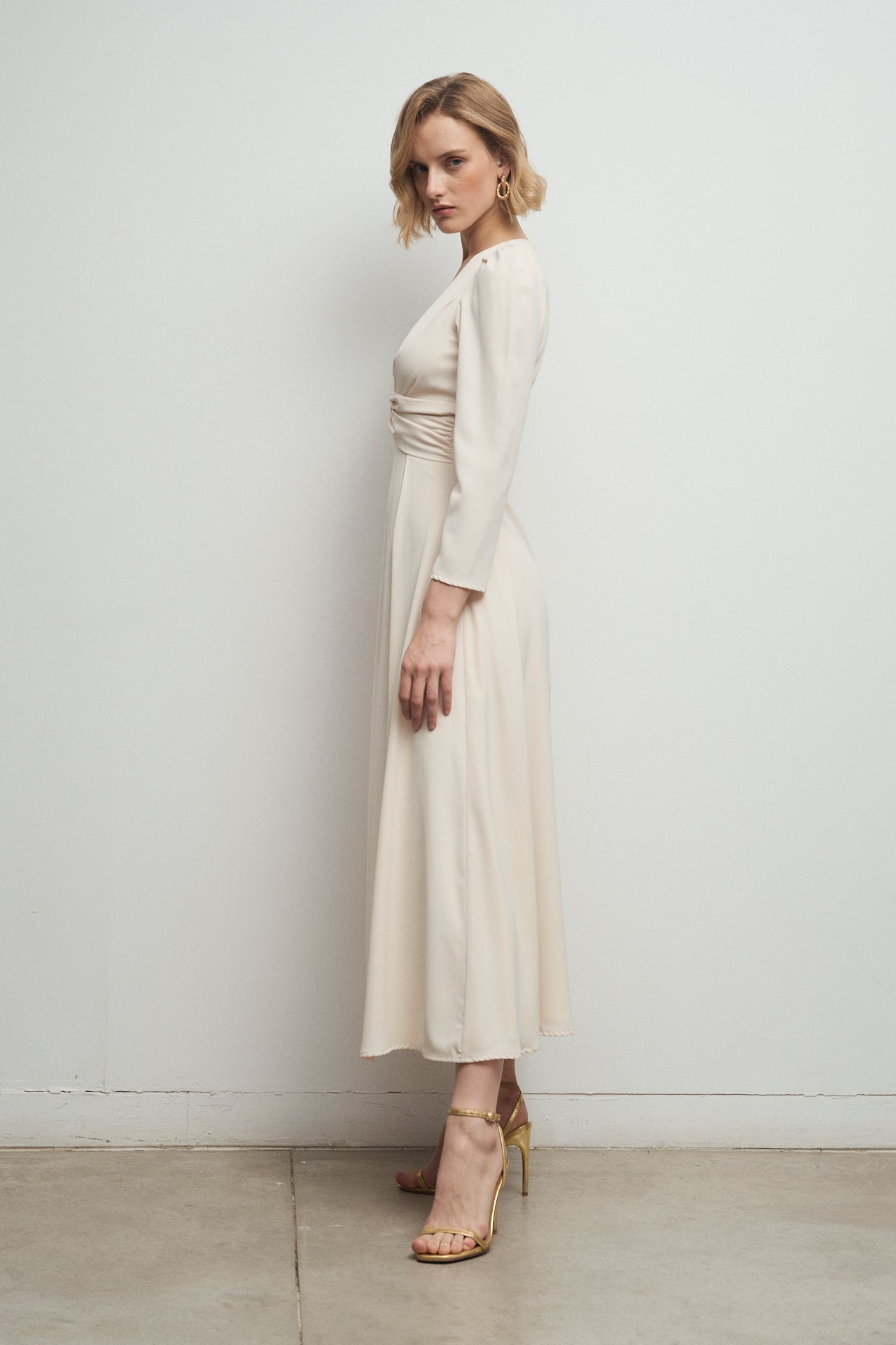 Oda Ivory Dress · Alegoria ·