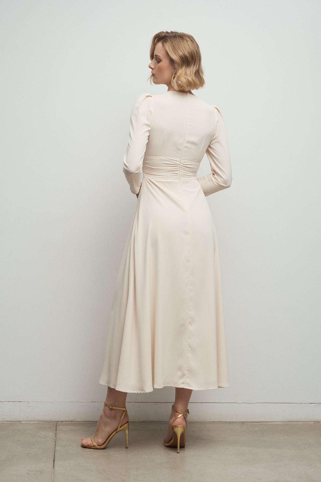 Oda Ivory Dress · Alegoria ·