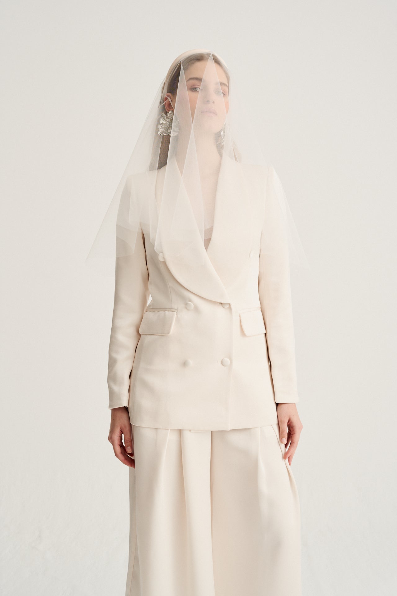 Mila Bridal Cape · LOVE ·