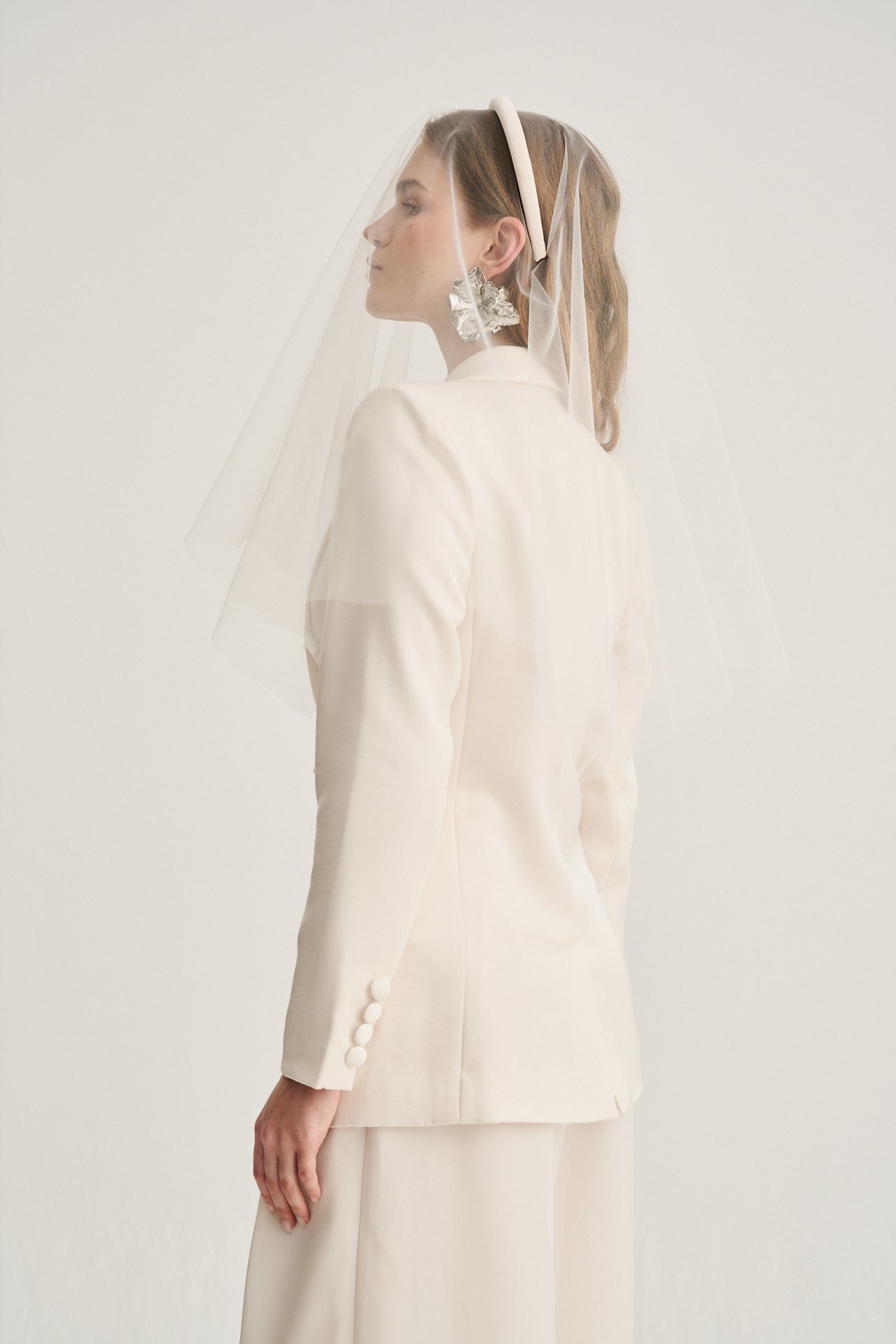 Mila Bridal Cape · LOVE ·