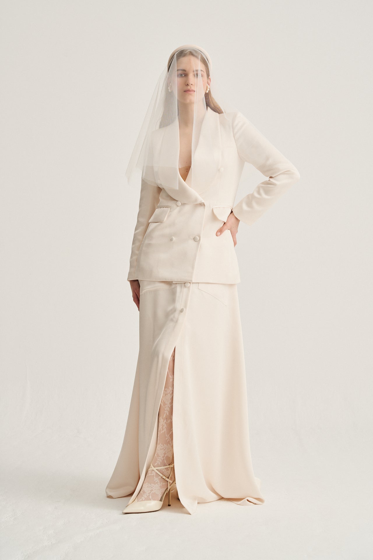 Mila Bridal Cape · LOVE ·