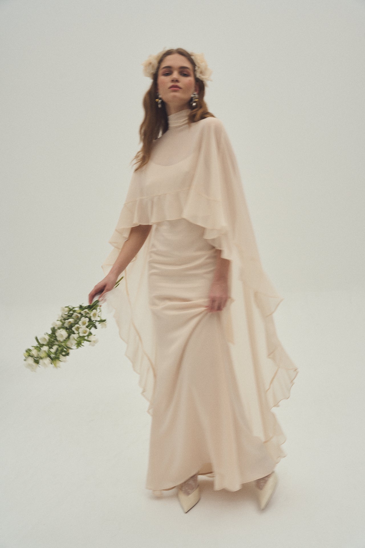 Mila Bridal Cape · LOVE ·