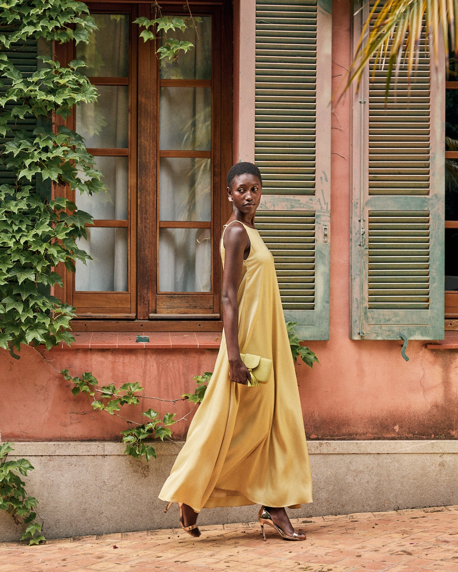 Vestido Cara · Le Palmier · - Bruna