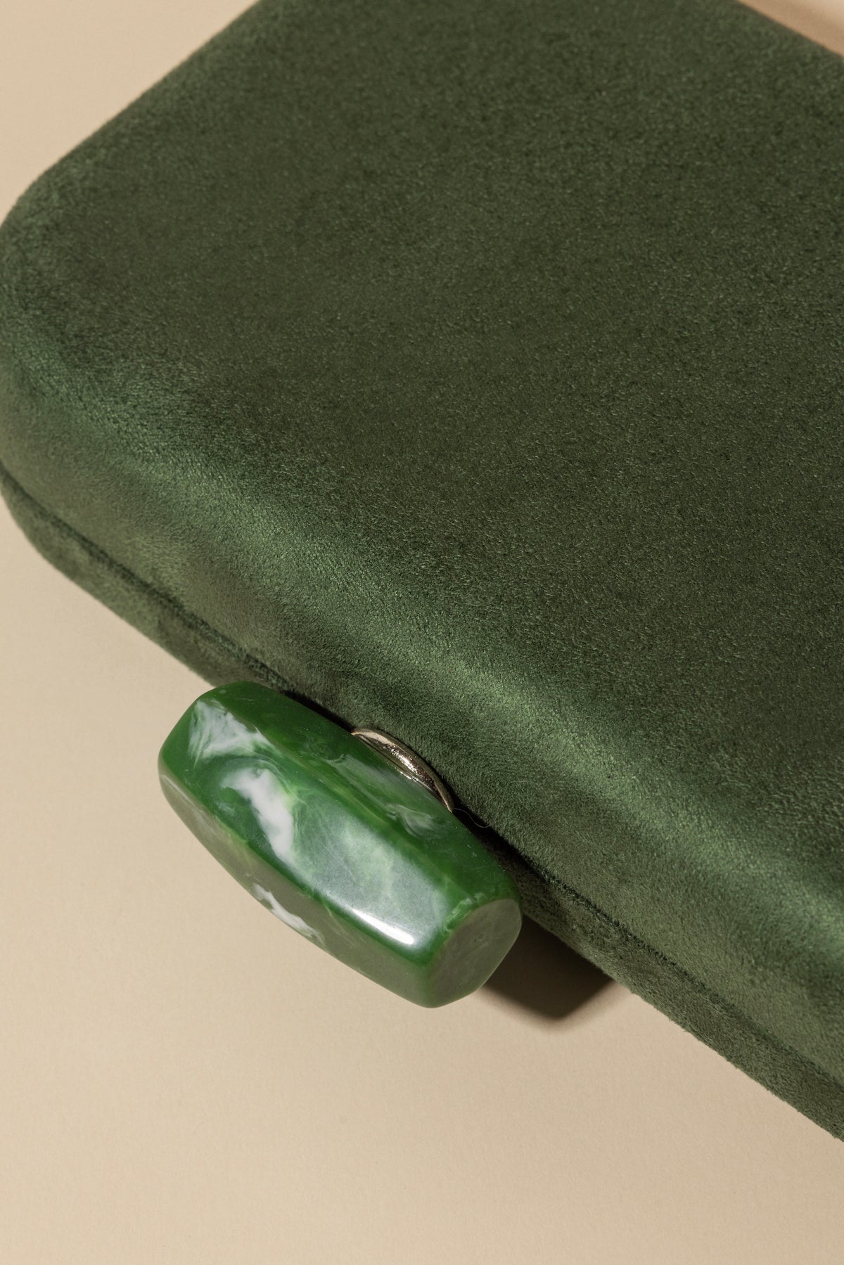 Clutch Clare Verde · Le Jardin · - Bruna