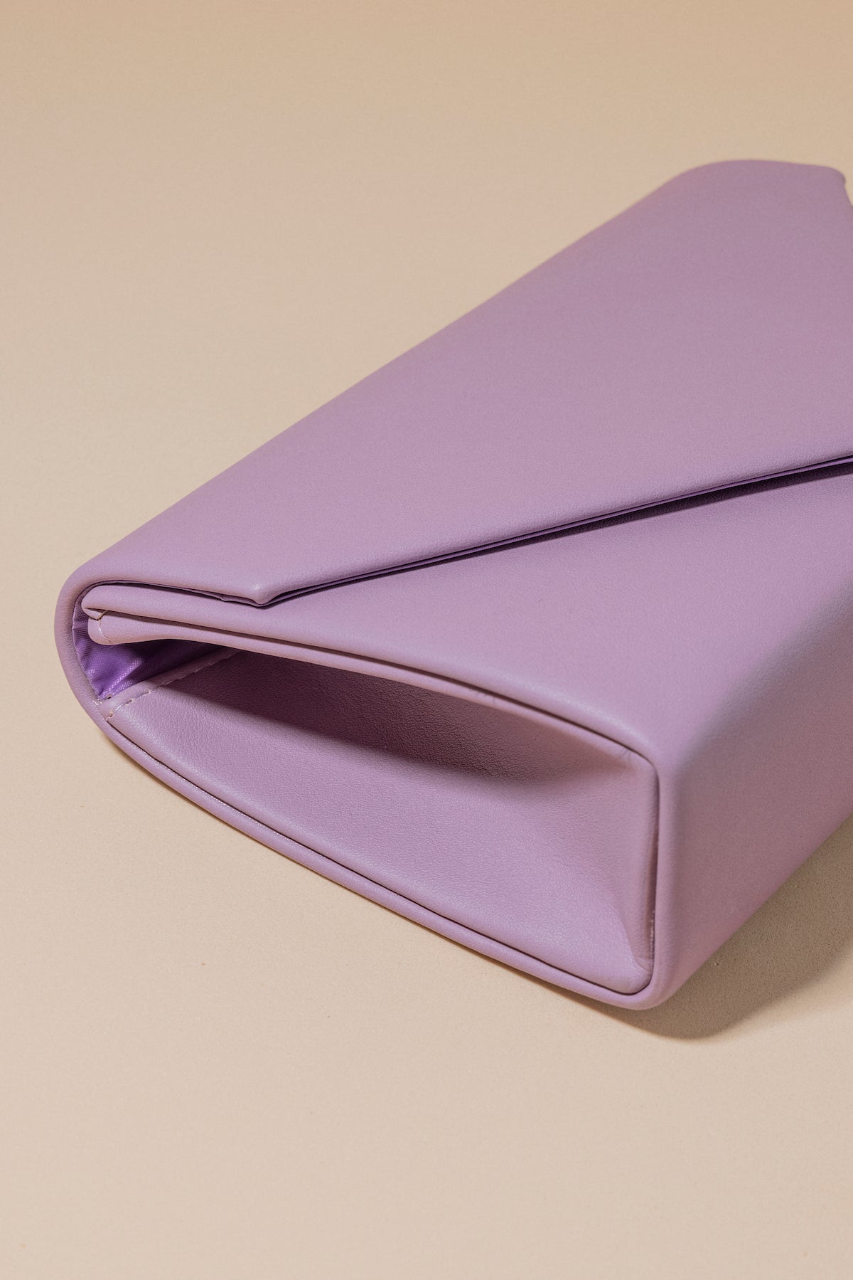 Clutch Envelope Lila · Wisteria · - Bruna