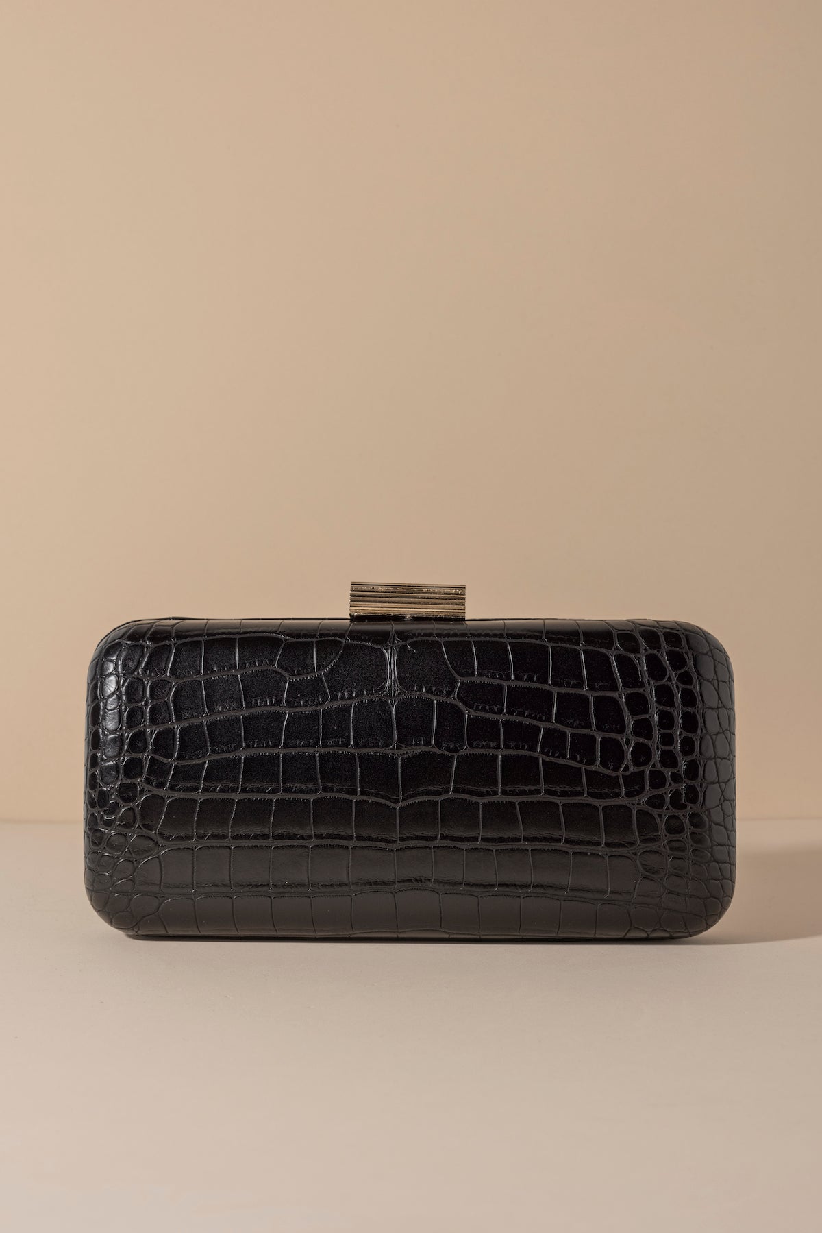 Clutch Mina Negro · Wisteria · - Bruna