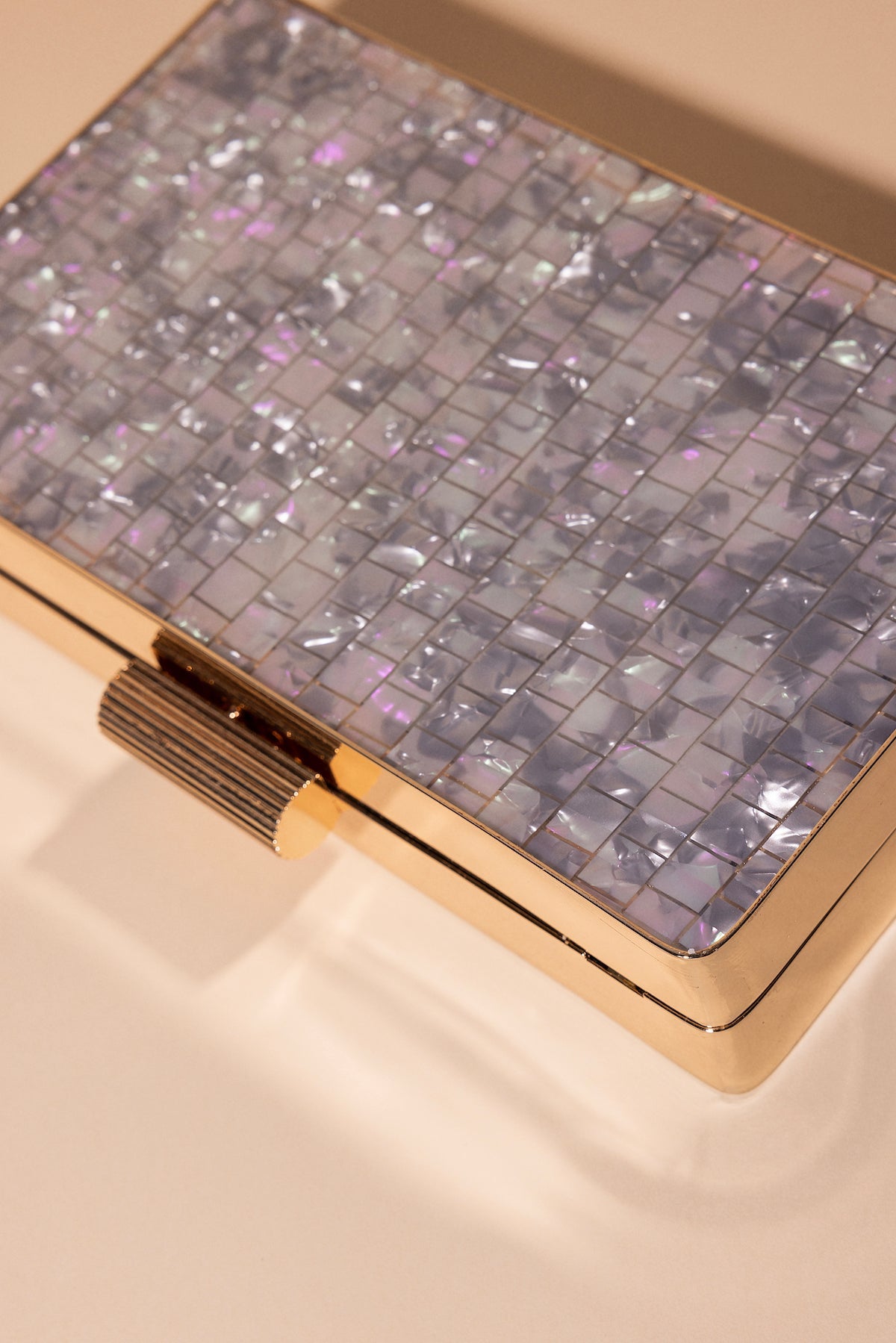 Clutch Mosaic Gris/Lila · Muse · - Bruna