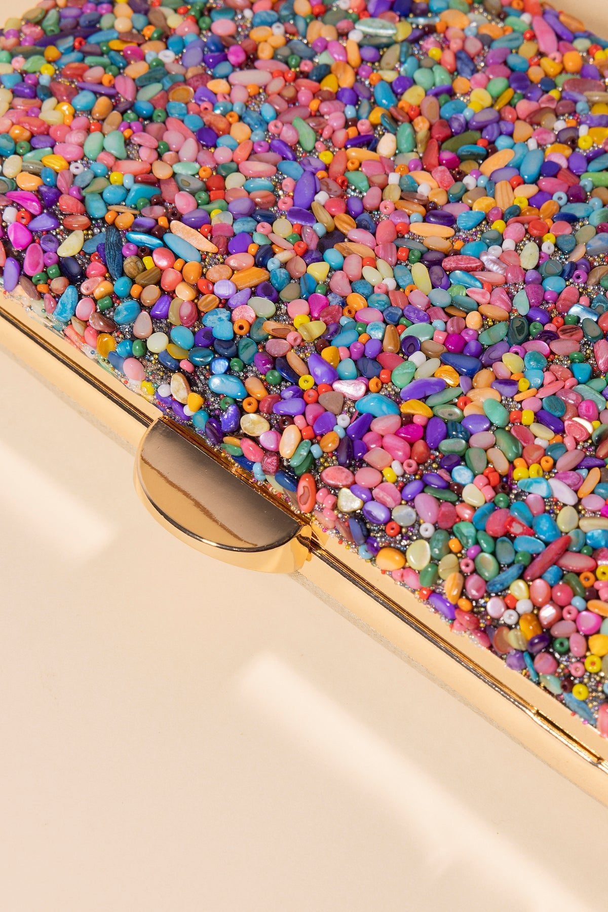 Clutch Rainbow Bolitas · Hamptons · - Bruna