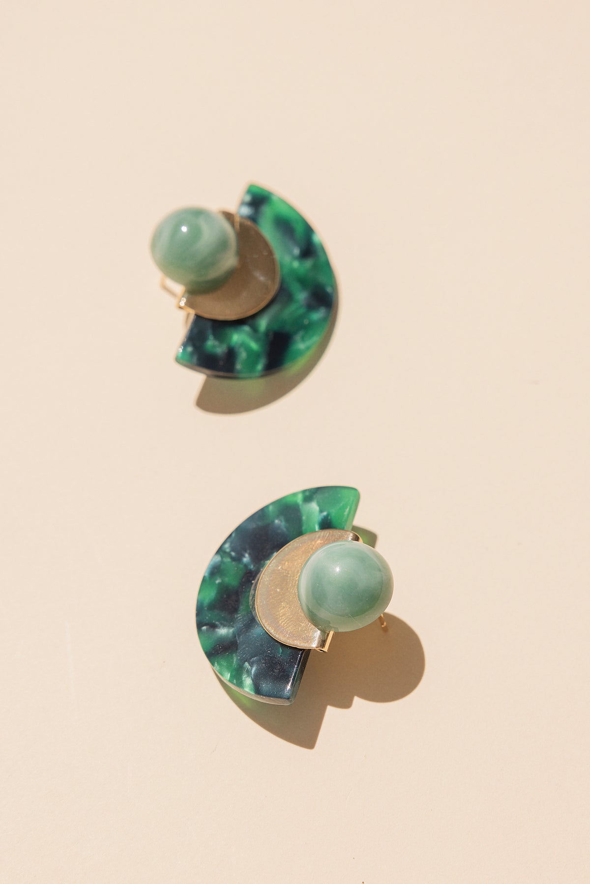 Pendientes Dama Esmeralda · Hamptons · - Bruna