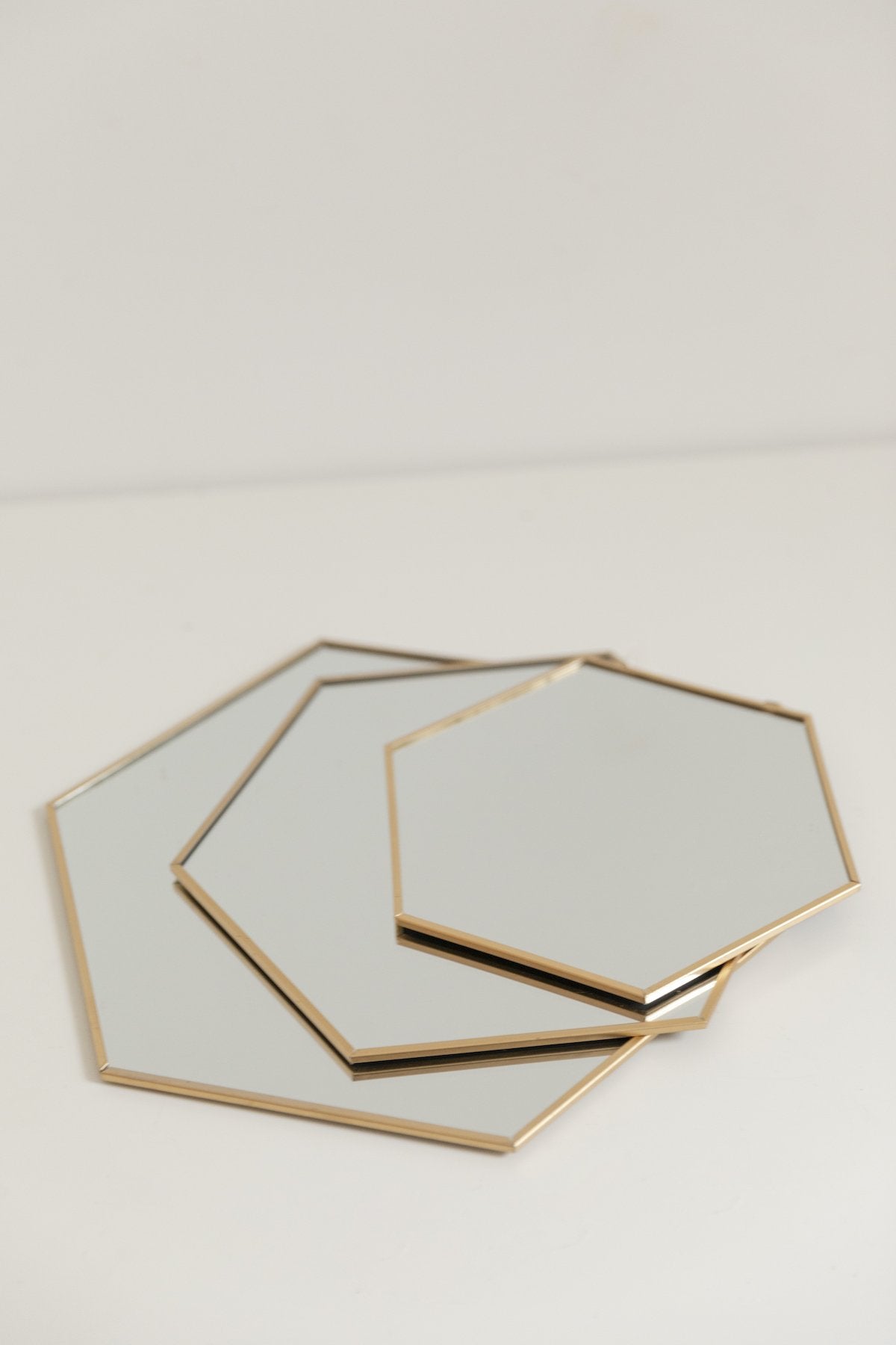 Set de 3 espejos Hexagon · Deco · - Bruna