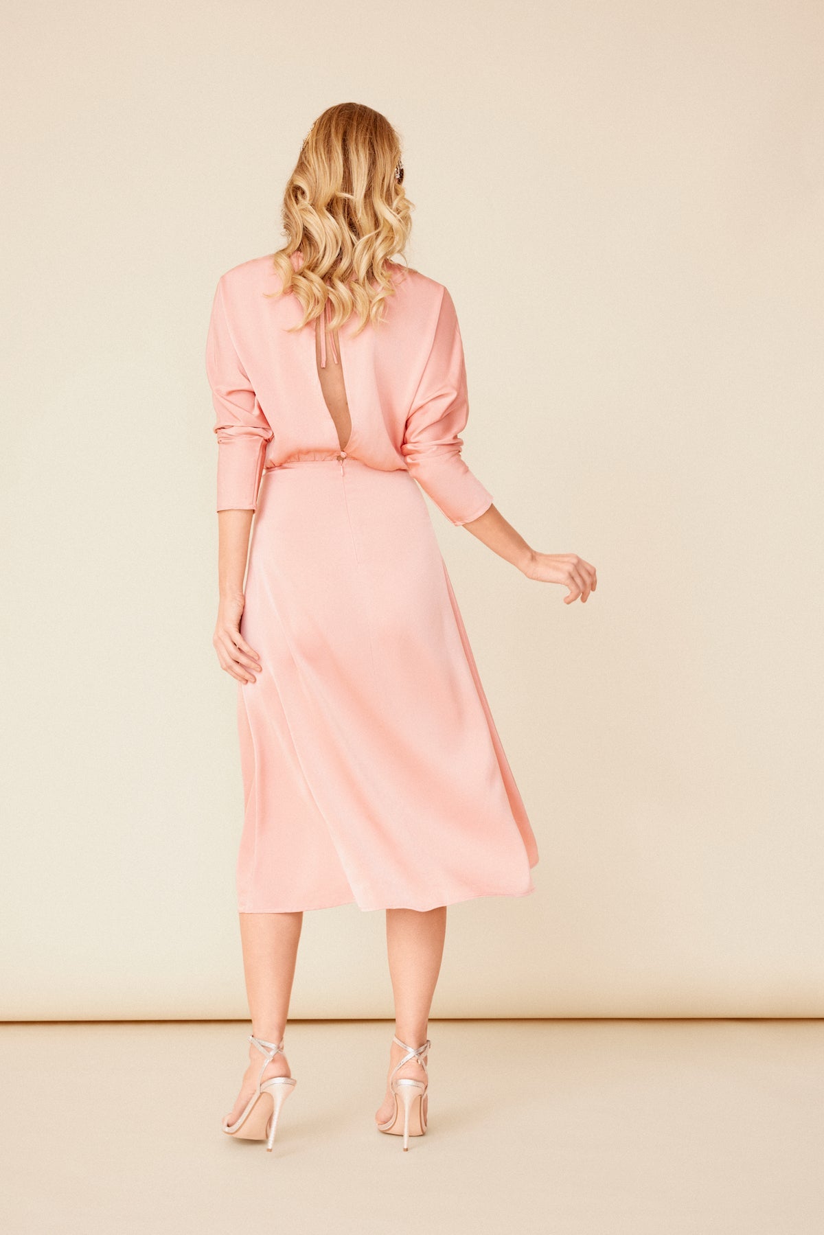 Vestido Genevieve Peach · Wisteria · - Bruna