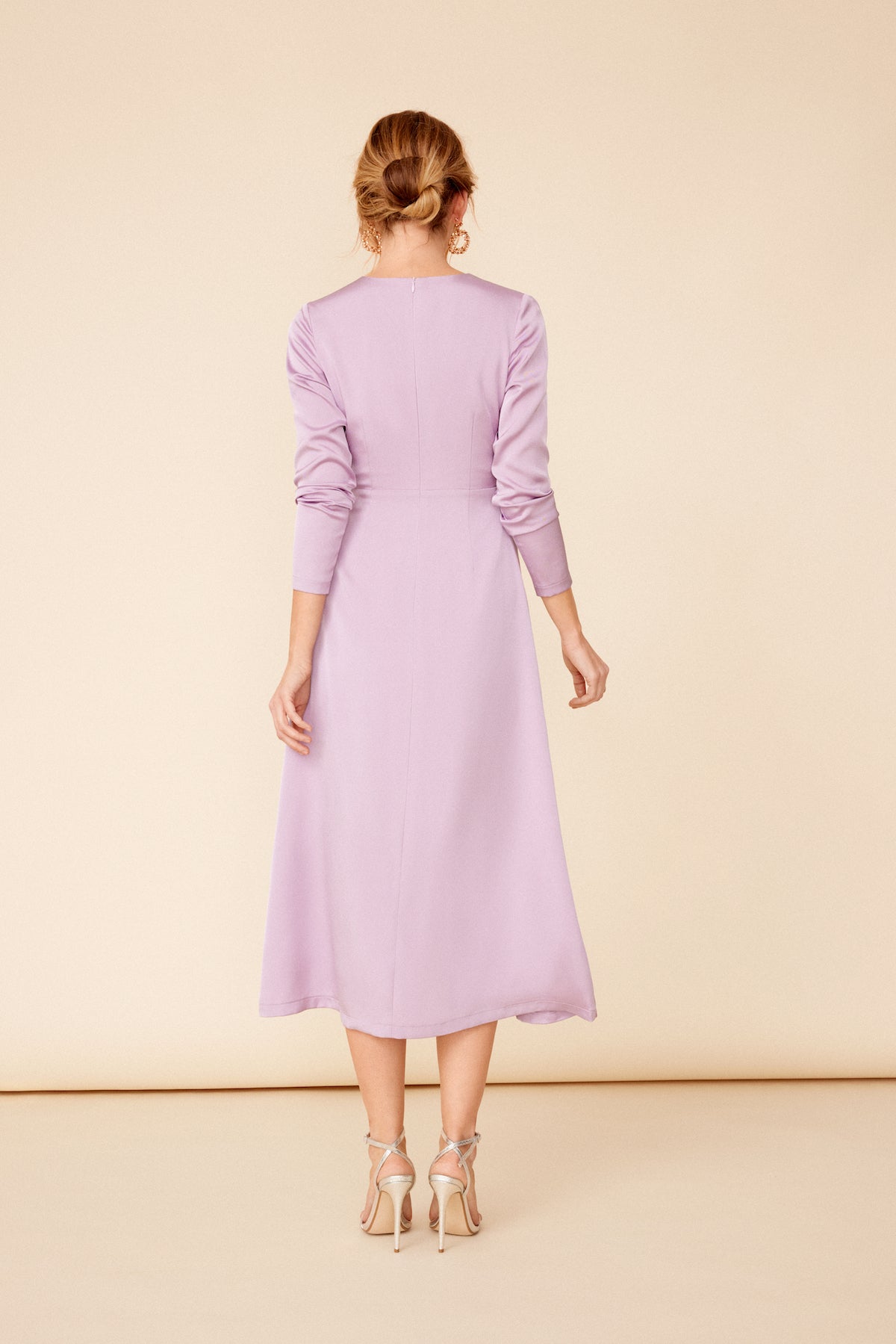 Vestido Lela Lavender · Wisteria · - Bruna