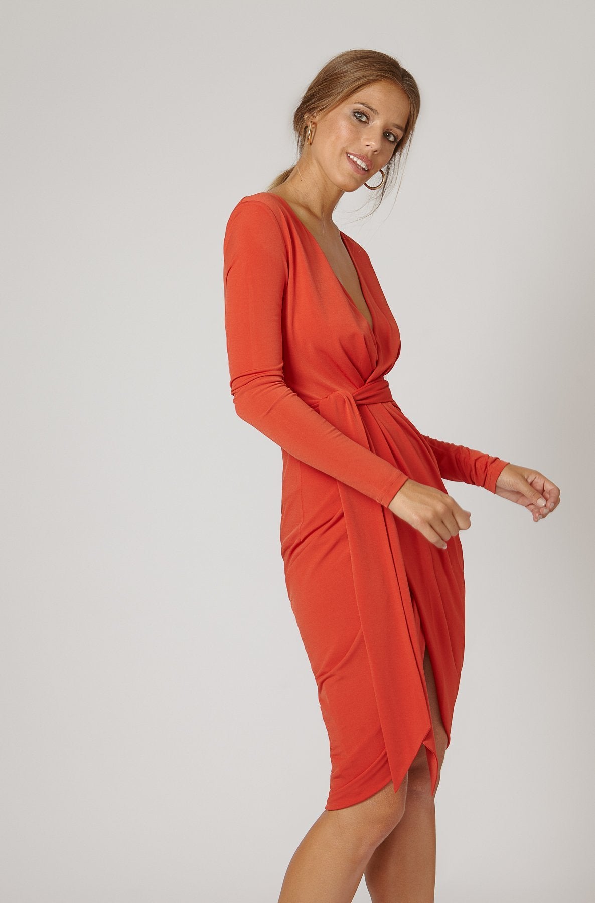 Vestido Leti Rojo Brick · Iconics · - Bruna