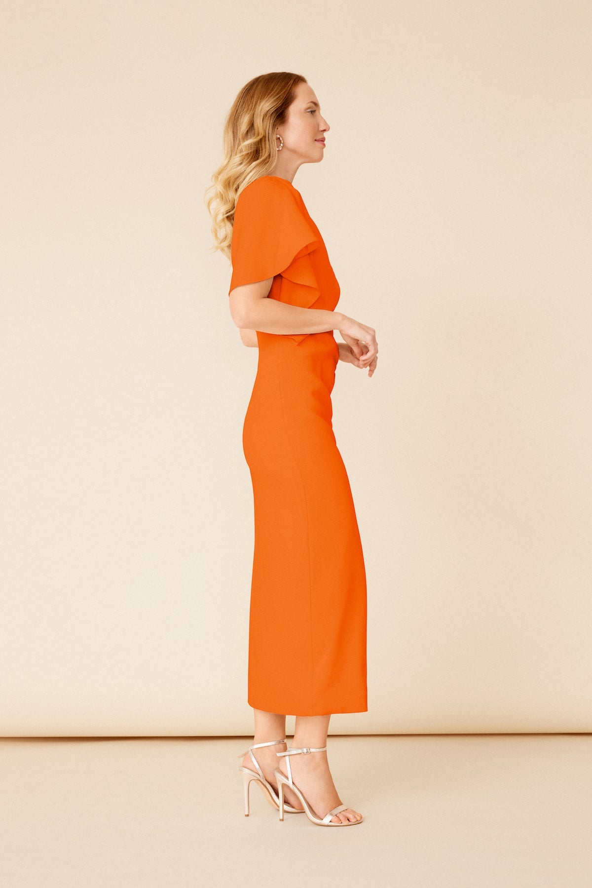 Vestido Marcela Orange · Wisteria · - Bruna