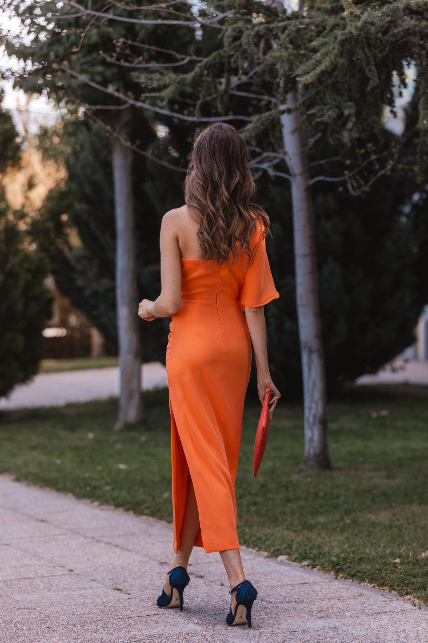 Vestido Marcela Orange · Wisteria · - Bruna